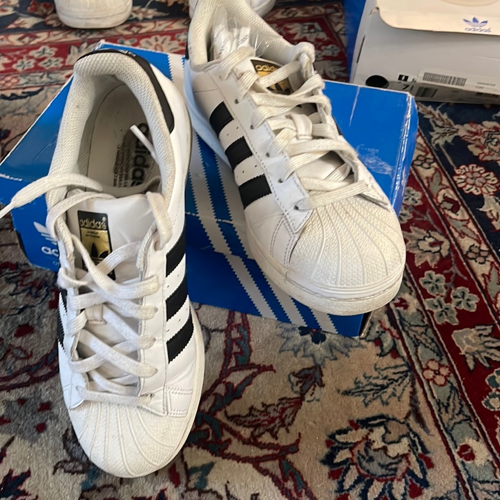 Adidas woman shoes